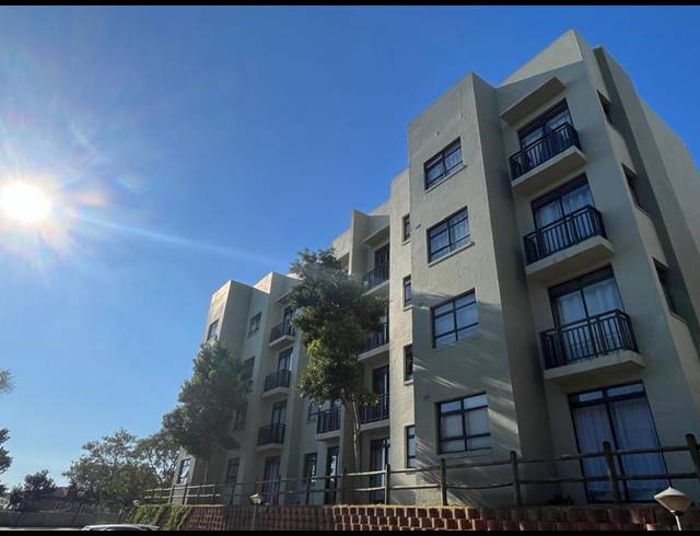 1 BEDROOM APARTMENT FOR SALE IN UMHLANGA RIDGE